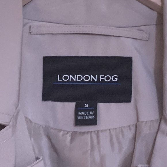 London Fog Classic British Khaki Belted Button Down Water-Resistant Trench Coat - Picture 8 of 16